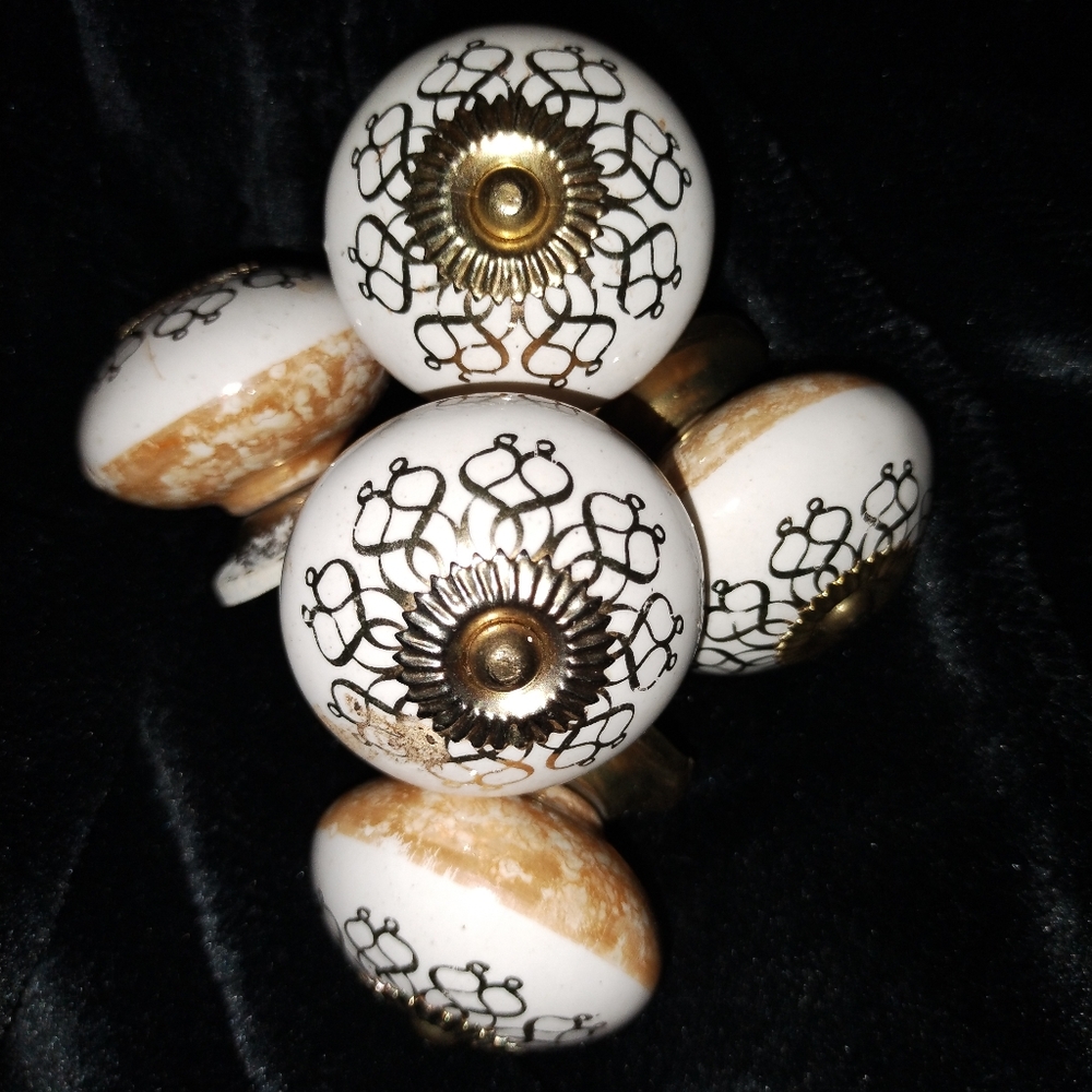 Taja gold white ceramic knobs - Picture 12 of 12